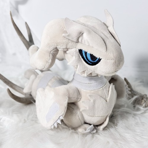 Reshiram pokedoll 2011 - 2011, pokemon
