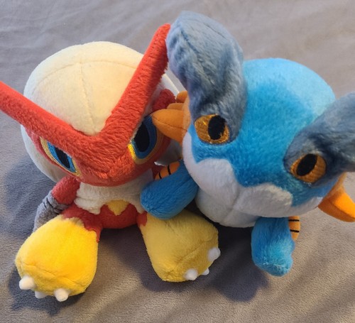 Swampert blaziken pokedoll - e,